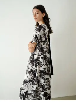 Veronika Maine Marble Midi Dress Print Size 16 for rent on The Volte - image 2
