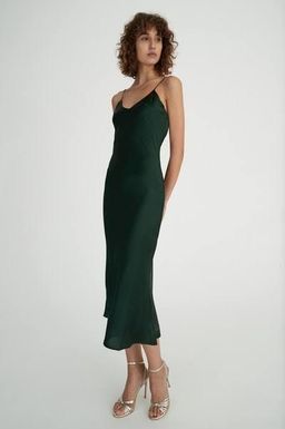 Hansen & Gretel Demi Silk Dress Black Size 8 for rent on The Volte - image 3