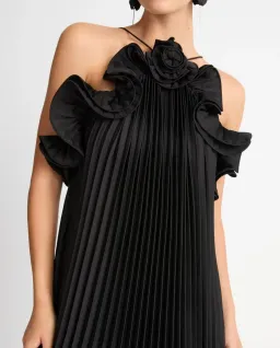 Sheike Eliza Maxi Dress Black Size 6 for rent on The Volte - image 3