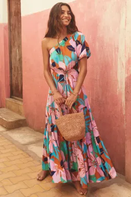 Mister zimi Bonnie dress in Jamala Size AU 6 for rent on The Volte - image 1