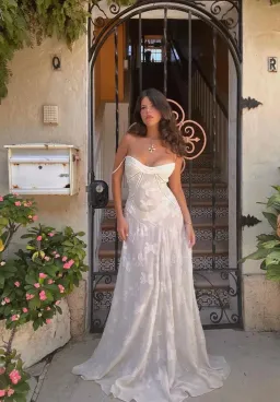 House Of CB Seren Dress In Vintage Cream Size S / AU 8 for rent on The Volte - image 4