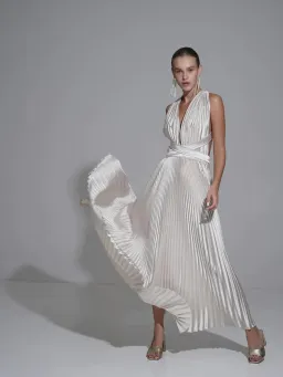 L'Idee Moderniste Gown Champagne Size AU 6  for rent on The Volte - image 3