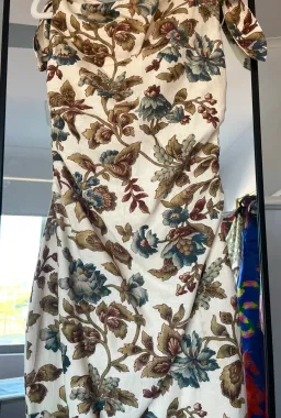 Sir the Label Eleanora Tie Shoulder Dress Viola Floral Print Size 1 / AU 8 for rent on The Volte - image 3