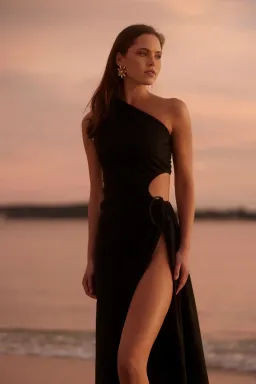 Sonya Moda Nour Shimmer Dress Black Size 8 for rent on The Volte - image 4