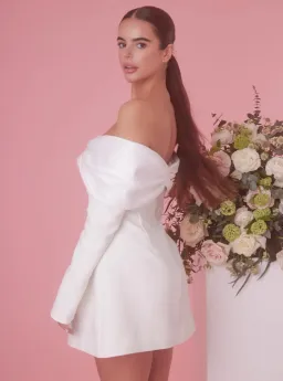 Odd Muse The Ultimate Muse Dress White Size M / AU 10 for rent on The Volte - image 2