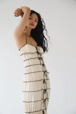 Mirror Palais Tunnel Ruffle Gown Shell Size 8 for rent on The Volte - image 4