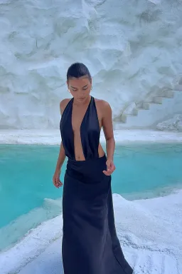 Mode Mila Bianca Gown Black Size XS / AU 6 for rent on The Volte - image 3