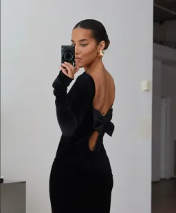 Effie Kats Yasmin Maxi Dress Black Velvet Size XS / AU 6 for rent on The Volte - image 6