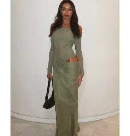 Benni Yasmin Off Shoulder Maxi Dress Pistachio Green Size AU 8  for rent on The Volte - image 3