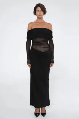 Benni Yasmin Off-Shoulder Maxi Dress Black Size 10 for rent on The Volte - image 7