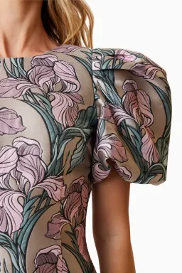 Elliatt Audrey Mini Dress Floral Size 8 for rent on The Volte - image 4