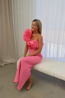 Rebecca Vallance Rosita Gown Shrimp Pink Size AU 8 for rent on The Volte - image 2