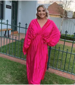 L'Idee De Luxe Gown Punch Size  AU 16 for rent on The Volte - image 4