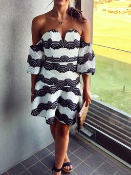 Mossman black and white dress size 6 for rent on The Volte - image 1