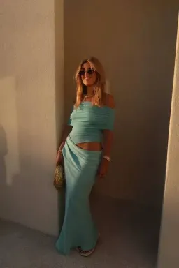 Benni Nico Off Shoulder Maxi Dress in Aquamarine Blue Size 10 for rent on The Volte - image 7