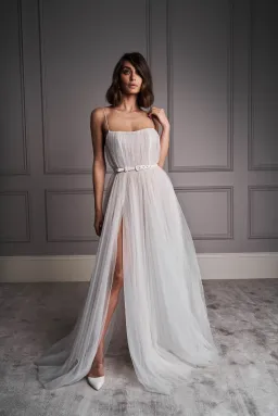 Leah Da Gloria Harley Gown White Size 10 for rent on The Volte - image 1