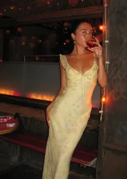 Realisation Par Heidi Maxi Dress in Zinnia Floral Print Size S / AU 8 for rent on The Volte - image 5