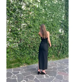 MAISON FEMALIEN LEA MAXI BLACK SIZE AU 8 for rent on The Volte - image 4