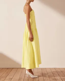 Shona Joy Thea Keyhole Midi Dress Yellow Size AU 8 for rent on The Volte - image 3