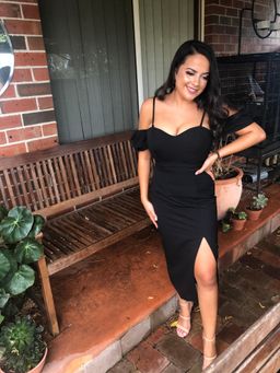 Whiterunway dress black Size 10 for rent on The Volte - image 2