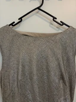 Lauren Ralph Lauren gold gown size 8 for rent on The Volte - image 4