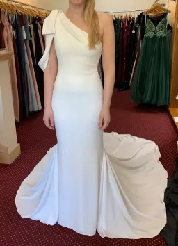 Enzoani One Shoulder Ivory Gown Size AU 10 for rent on The Volte - image 2