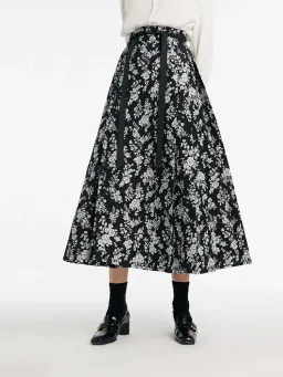 Camellia Jacquard Pleated Women Mamianqun With Bottomed Skirt for rent on The Volte - image 2