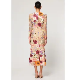 FREE SHIPPING! Elliatt Shannon Shannon 3D Midi Dress Floral Appliqué Size 8 for rent on The Volte - image 2