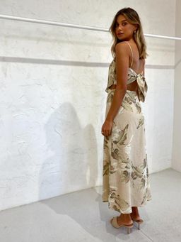 Issy Treasures - Midi Dress - Lily - Size 10 for rent on The Volte - image 2