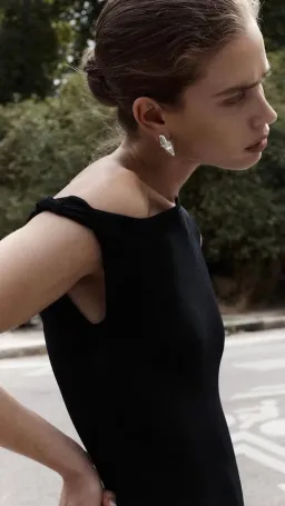 Sir The Label Glow Twist Midi Black Size AU 10 for rent on The Volte - image 2