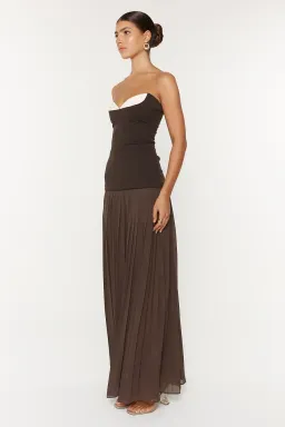 She Is Olla Espresso Nicolette Midi Dress in Brown Size 6 for rent on The Volte - image 2