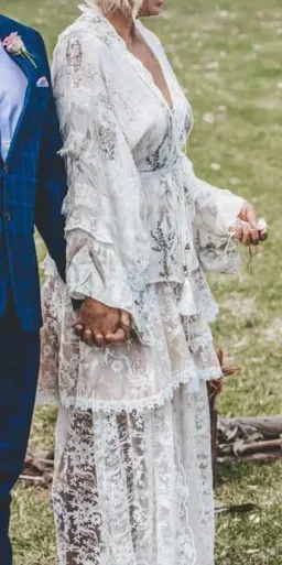 Camilla Tie Front Lace Insert Layer in Memories Of Moree Size M / AU 12 for rent on The Volte - image 8