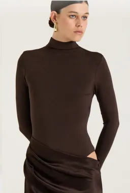 Henne Soraia Brown Size 10 for rent on The Volte - image 6