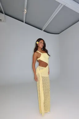 Deconduarte Paridiso Maxi Dress Yellow Size XS/6 for rent on The Volte - image 3