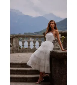 Alamour Barbara Midi Dress White Size L AU 12 for rent on The Volte - image 5