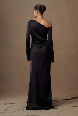 Meshki Avery Dress Black Size 18  for rent on The Volte - image 2