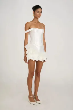 Eliya the Label Jenaya Top & Kerrie Skirt Set White Size 8  for rent on The Volte - image 3