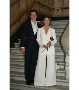 Carla Zampatti Crepe Long Line Jacket and Wide Waisted Pant Set Ivory Size AU 6 for rent on The Volte - image 2