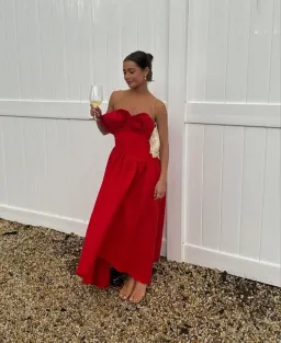 Elliatt Laurel Sleeveless Maxi Dress size 16 Red for rent on The Volte - image 3