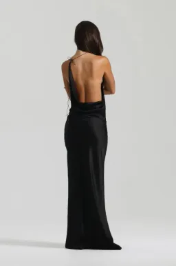 Natalie Rolt Gabi Gown in Black Size 6 for rent on The Volte - image 3