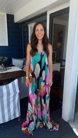 L'idée Black Tie Gown Green Calypso multicoloured size 6 for rent on The Volte - image 8