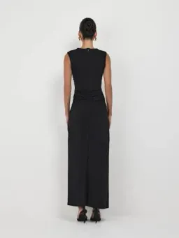 Sheike Simone Maxi Sz12 for rent on The Volte - image 4
