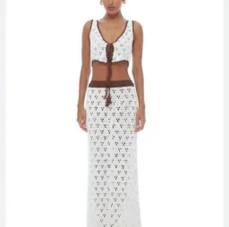 Isabelle Quinn Crochet Set Size 6 for rent on The Volte - image 3