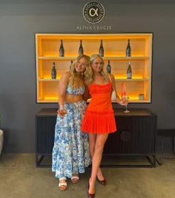 Dartnell Mini Size 8 for rent on The Volte - image 5