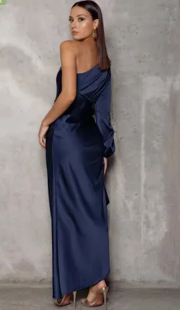 Elle Zeitoune Leon Navy for rent on The Volte - image 2