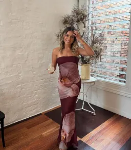 Alessia Maxi Orchid Size 8 for rent on The Volte - image 1