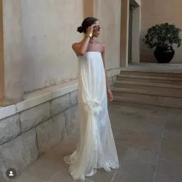 Rat & Boa Hibiscus Dress White Size S for rent on The Volte - image 4