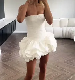 AJE Bubble Hem Mini White size 8 for rent on The Volte - image 1