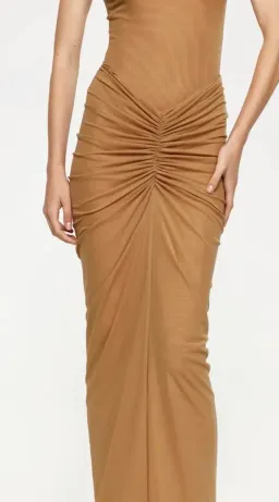 Effie Kats Pilar Mesh Set Size 6 for rent on The Volte - image 5