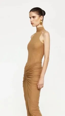 Effie Kats Pilar Mesh Set Size 6 for rent on The Volte - image 2